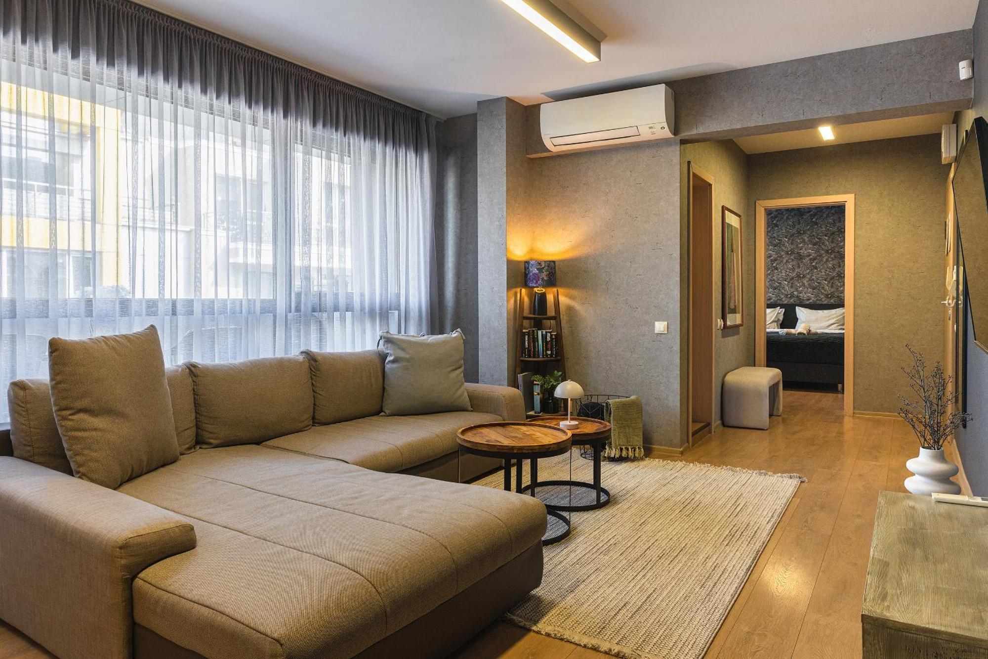 City Center Apartments With Parking Plovdiv Bagian luar foto
