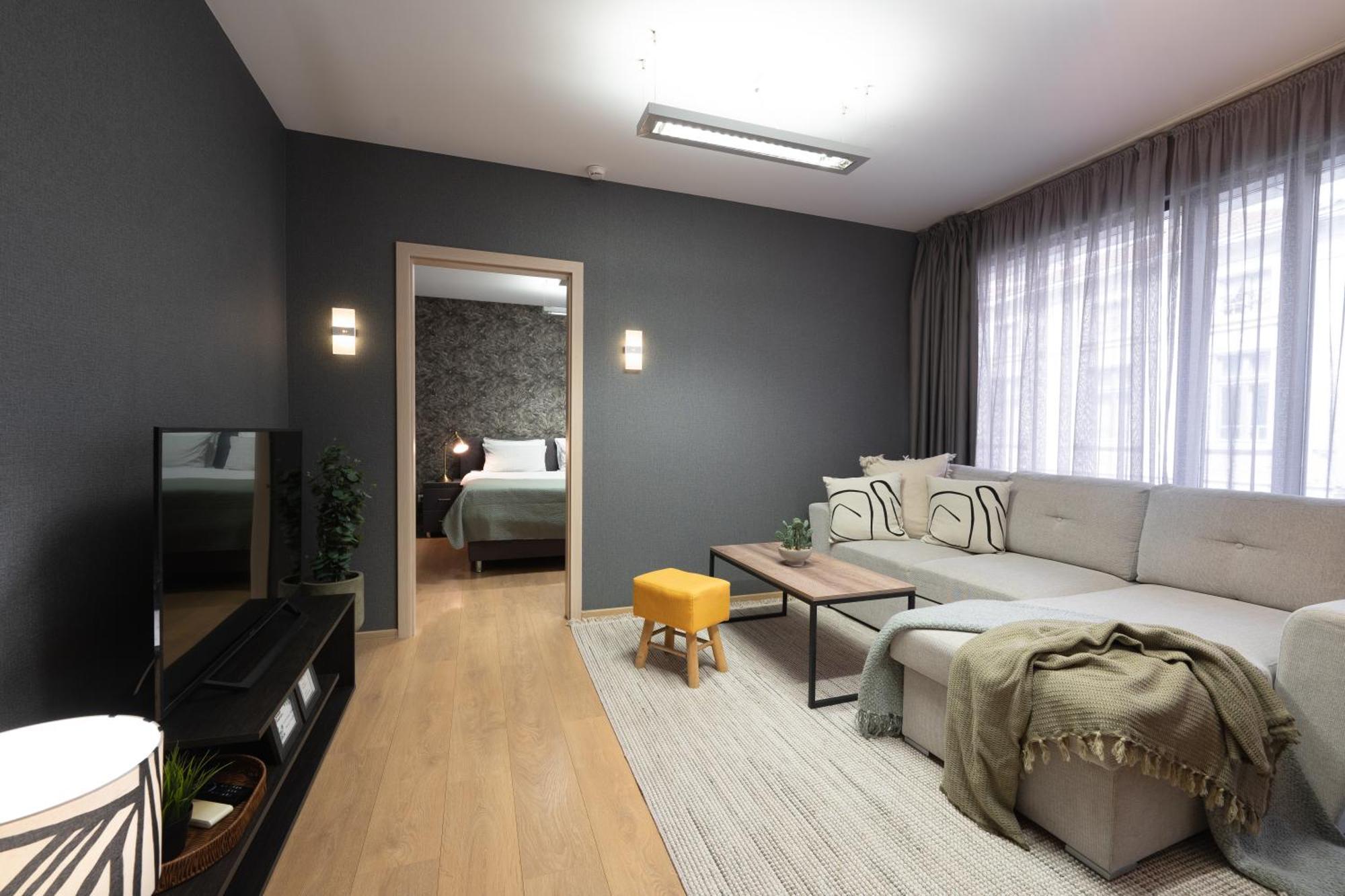 City Center Apartments With Parking Plovdiv Bagian luar foto