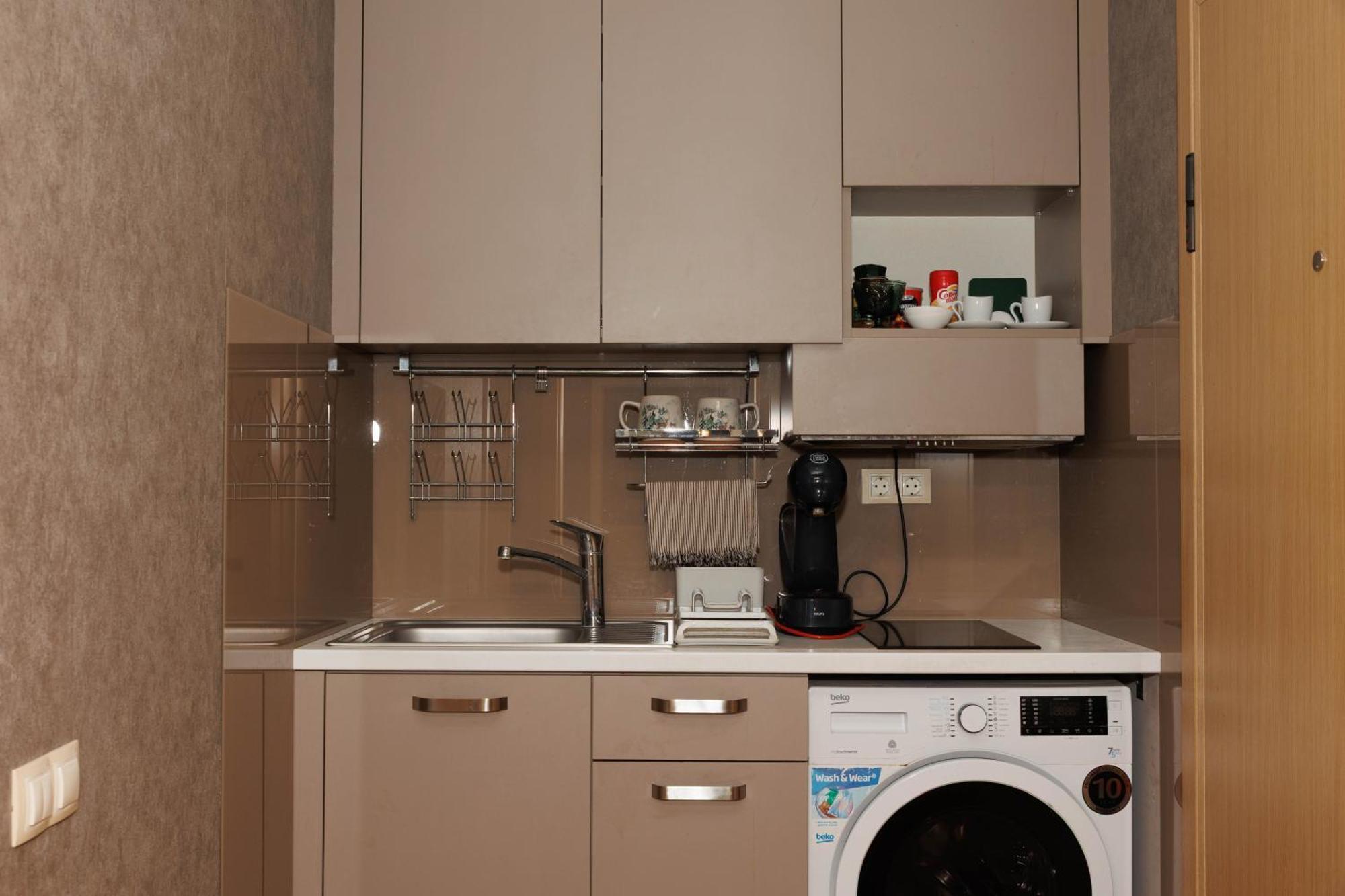 City Center Apartments With Parking Plovdiv Bagian luar foto