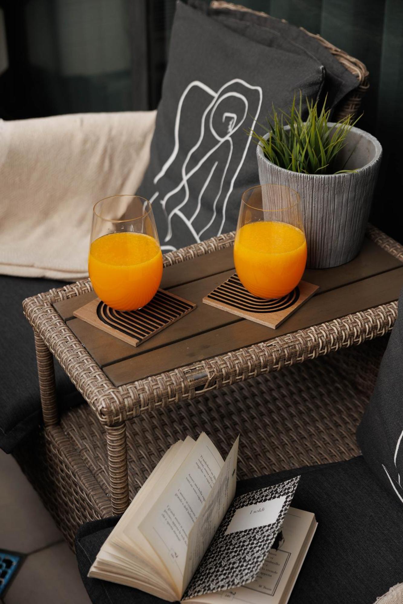 City Center Apartments With Parking Plovdiv Bagian luar foto